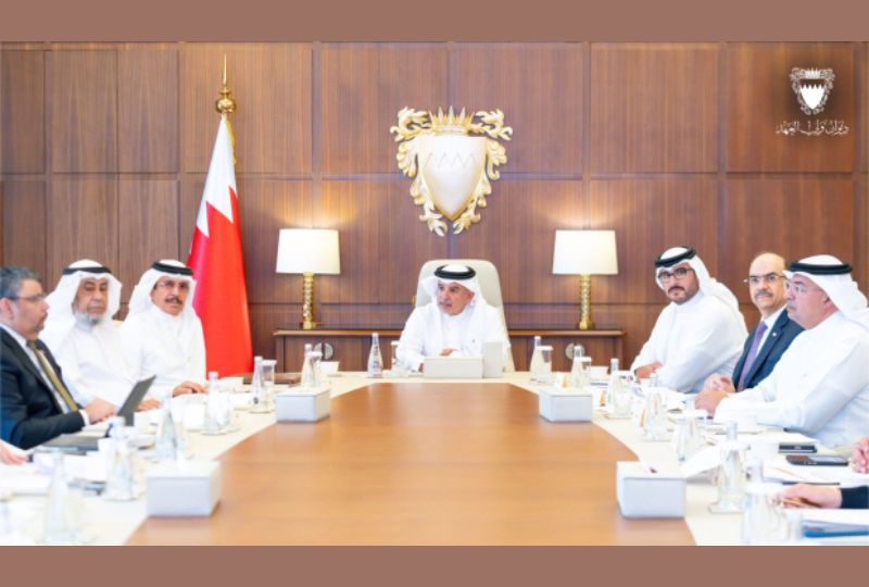 <p>Deputy King His Royal Highness Prince Salman bin Hamad Al Khalifa yesterday chaired a meeting of the Civil Service Council.</p>
<p>The latest developments to the civil service strategy, enhancing public sector performance and efficiency, and proposals to restructure government entities were reviewed.</p>